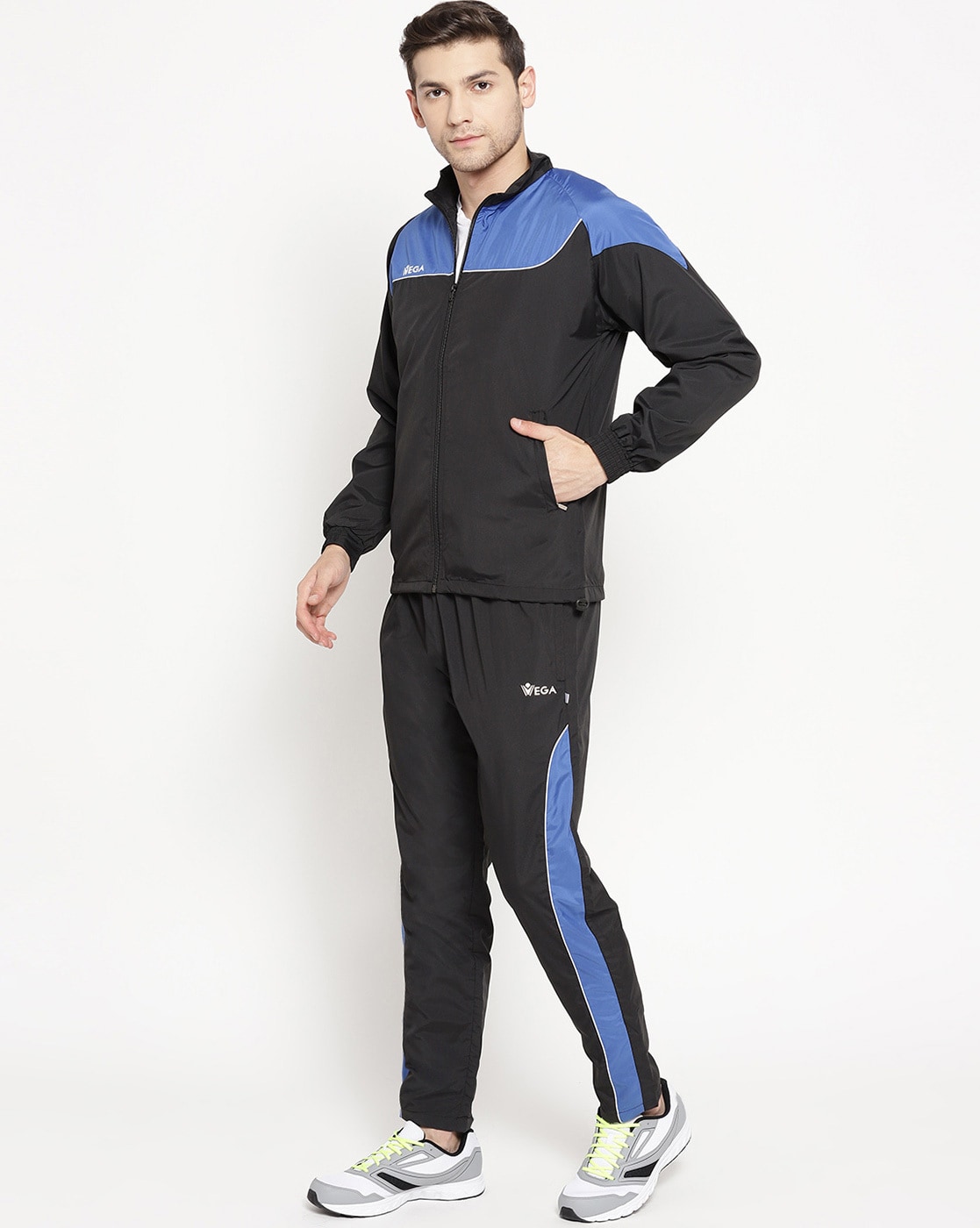 Vega tracksuit hot sale