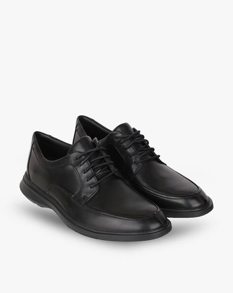 clarks black shoes