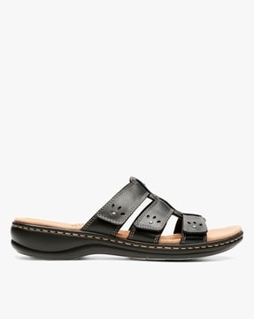 clarks flat sandals sale