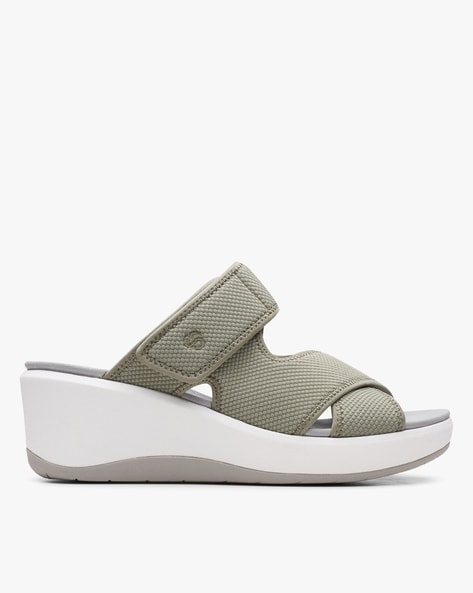 Clarks cloudsteppers wedge discount sandals