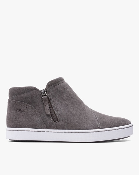 clarks sneaker boots