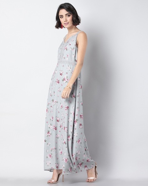 Buy Women Light Green Pleated Maxi Dress With Fabric Belt - Date Night Dress  Online India - FabAlley