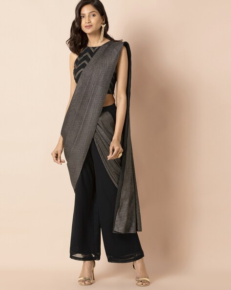 Grey bustier with attached dupatta and palazzo pants available only at  Pernia's Pop Up Shop. 2024