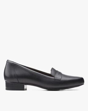 clarks pumps shoes