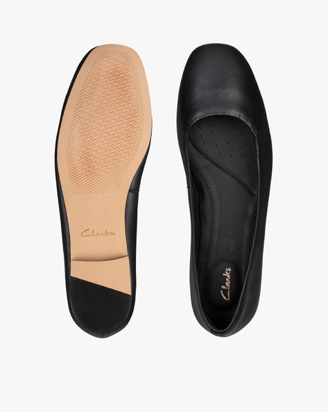 Clarks womens shoes black flats sale