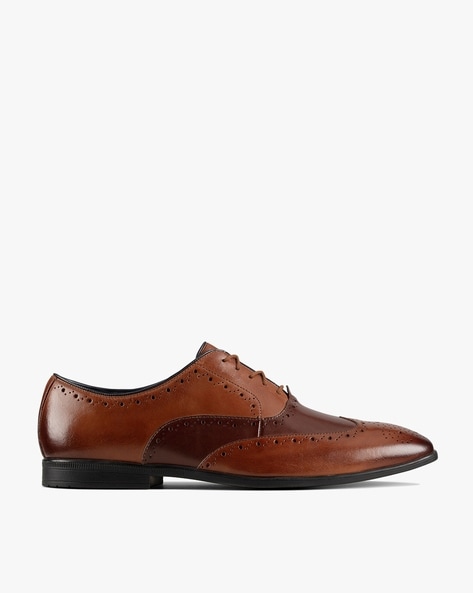 Clarks tan formal deals shoes