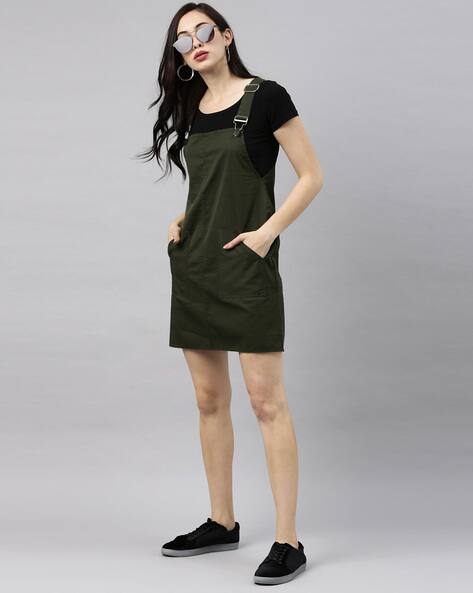 pinafore with pockets