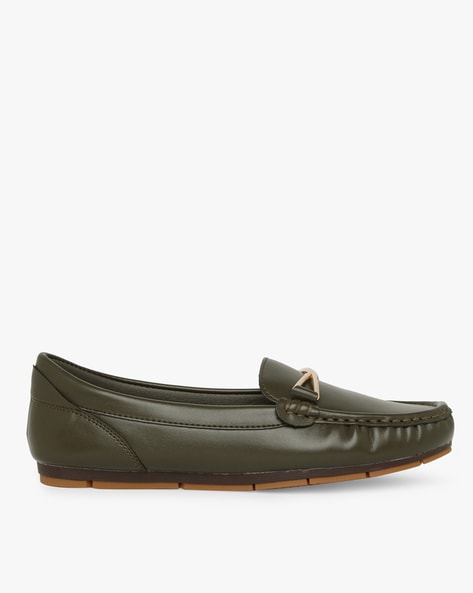 Ceriz Loafers with Metal Accent