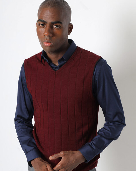 Buy Men Maroon Check V Neck Sleeveless Sweater Online - 745628