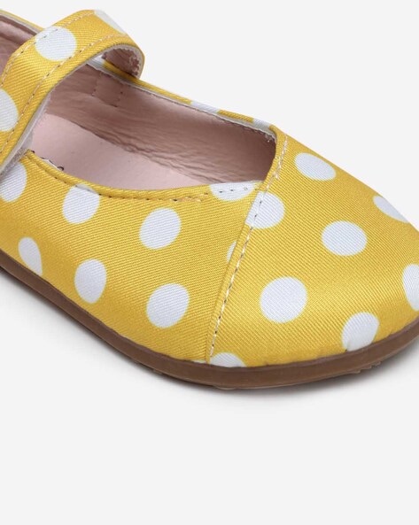 Yellow and white on sale polka dot shoes