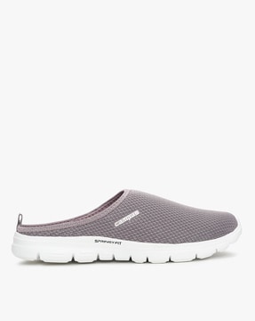 campus textured slip on casual shoes