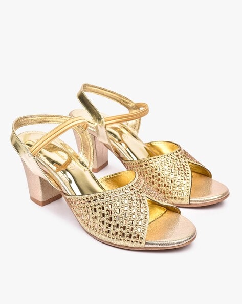 Wedding Ladies Golden Bridal Sandal, Size: 5 at Rs 490/pair in Mumbai | ID:  25268706588