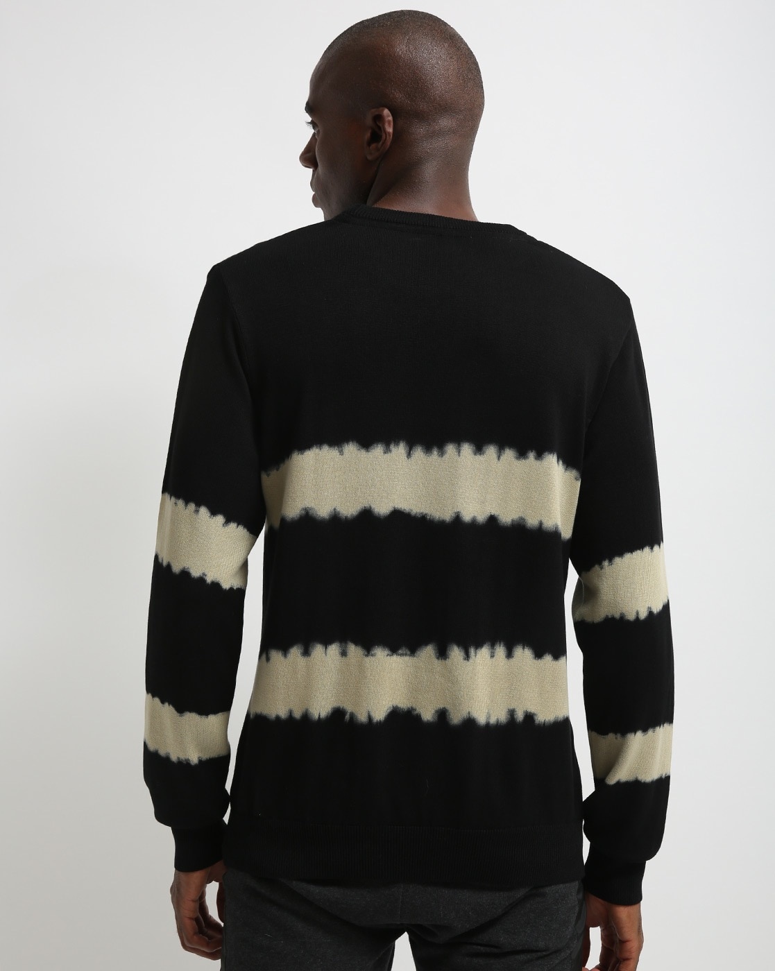 Buy Black Sweaters & Cardigans for Men by ALTHEORY Online