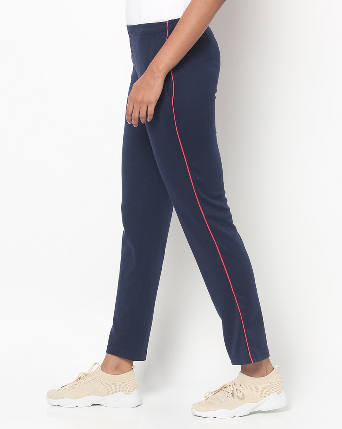 Plain Female OUSTON Ladies Navy Blue Lifestyle Athleisure Track Pant, Waist  Size: 30.0 at best price in Bengaluru