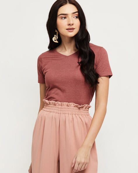 V-neck T-shirt with Short Sleeves