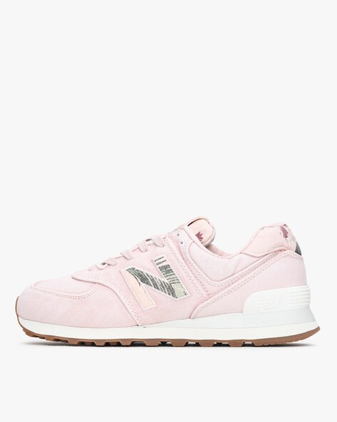 new balance sneaker pink