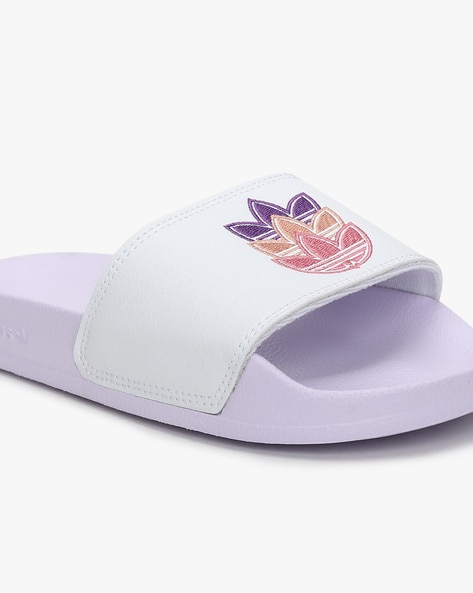 White adidas best sale flip flops womens