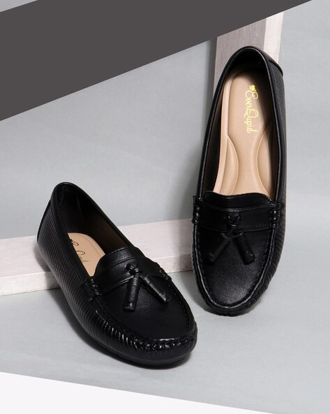 womens black moccasin shoes