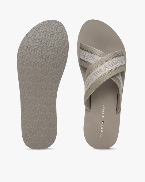 Tommy hilfiger best sale slippers for ladies