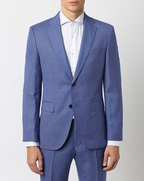 Stylish Hugo Boss Suit for Men