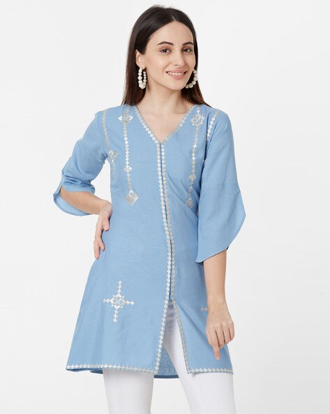 Buy Powder Blue Embroidered Chanderi Silk Kurta with Pants - Set of 2 |  MA-KP20-434/TAI8 | The loom