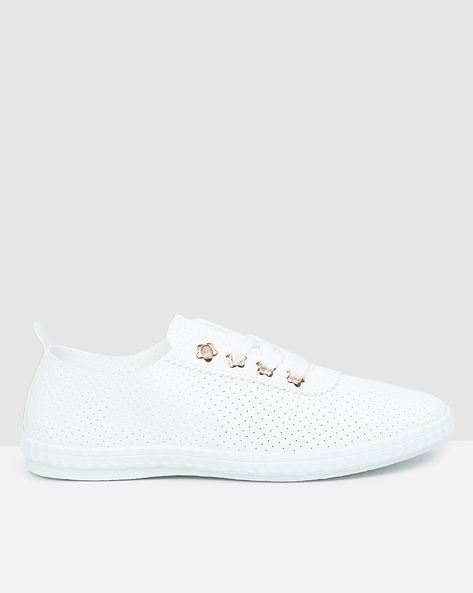 Max fashion hotsell white sneakers