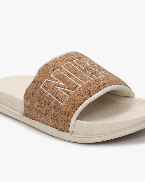 Nike brown flip store flops womens