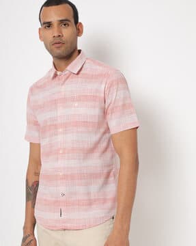 Buy Pink Shirts for Men by NETPLAY 