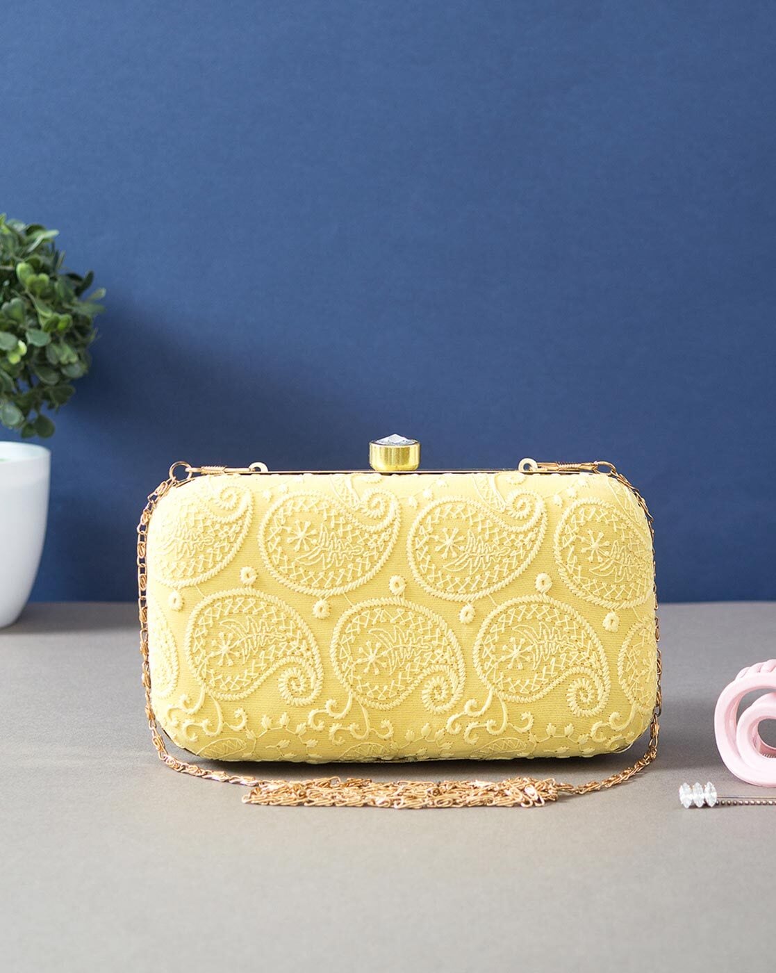 Cleo Pale Yellow Envelope Clutch | Oliveve | Halsbrook | Leather clutch  purse, Leather zipper pouch, Leather pouch