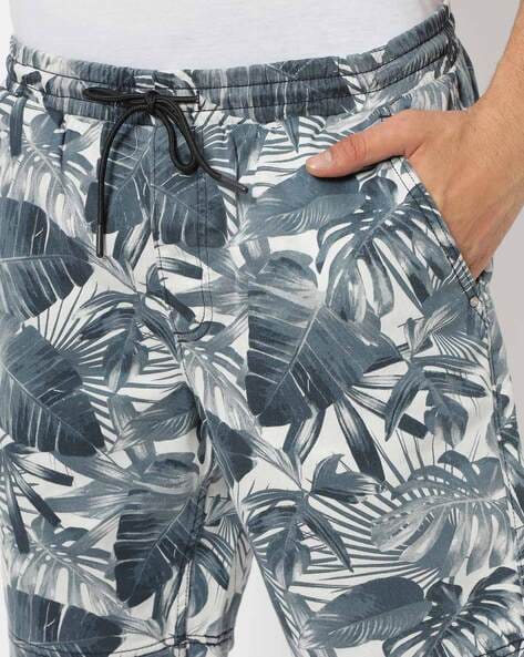 Leaf Print Shorts with Insert Pockets