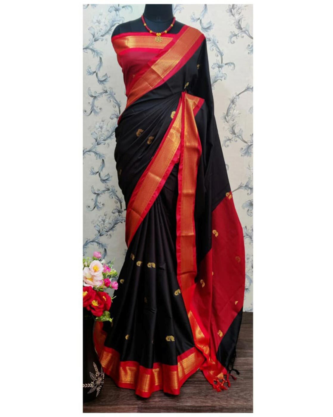 Radha Traditional Paithani Silk Sarees With Blouse Piece (Black & Red)