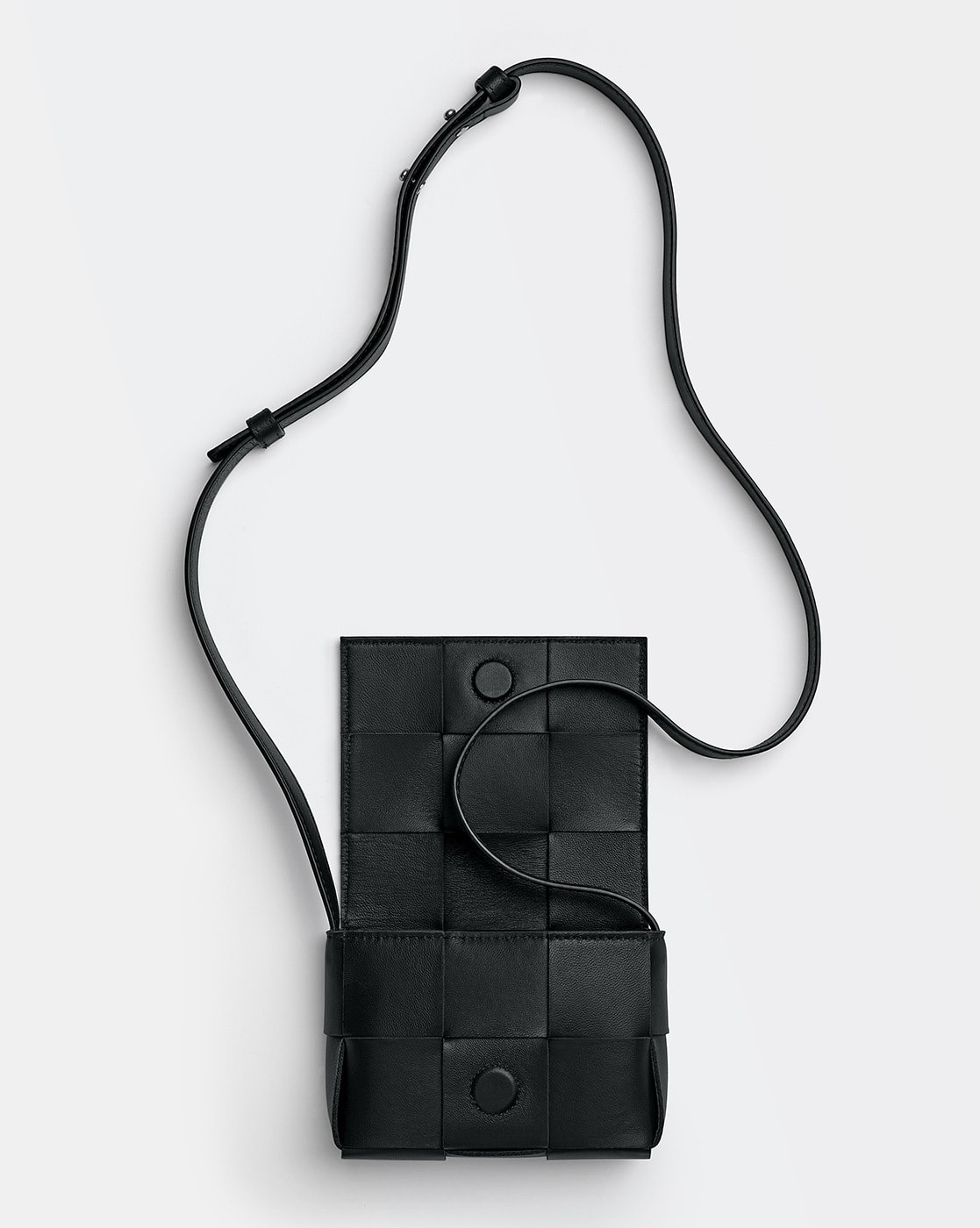 Buy BOTTEGA VENETA Mini Cassette Bag | Black Color Women | AJIO LUXE 