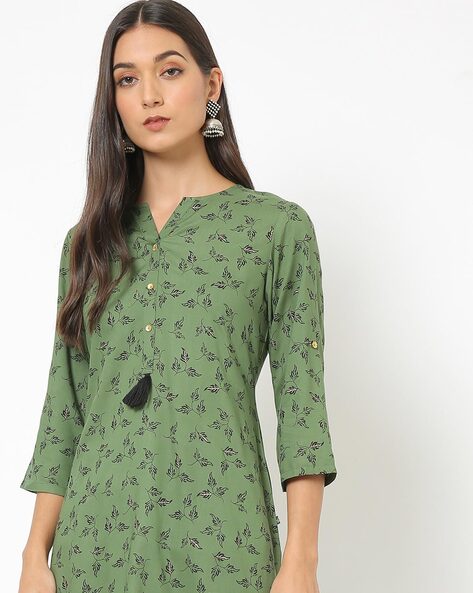 Buy AVAASA Embellished A-line Kurta with Band Collar (Medium) Dark-Green at  Amazon.in