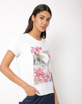 Buy PROJECT EVE Floral Graphic Print Crew-Nec Online | Ajio.com