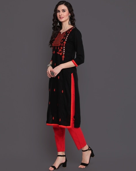 plain boat neck formal designer women kurti (black) in Surat at best price  by Naari Fashion - Justdial