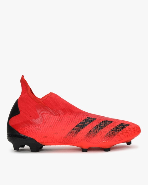 Red laceless hot sale football boots