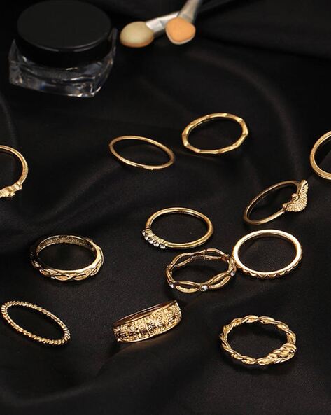 Buy Gold Rings for Women by VEMBLEY Online