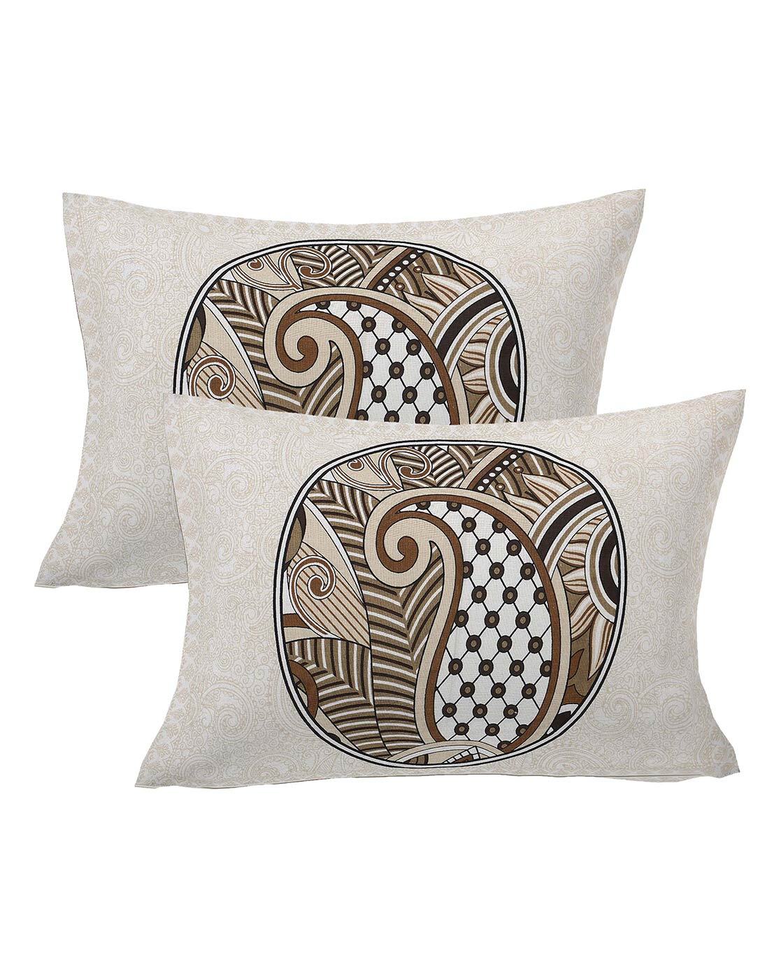 Maax Collection Pillow w/Medallion