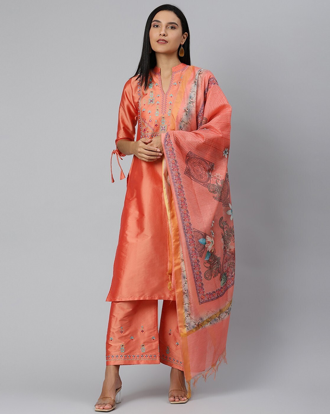 ives kurta set