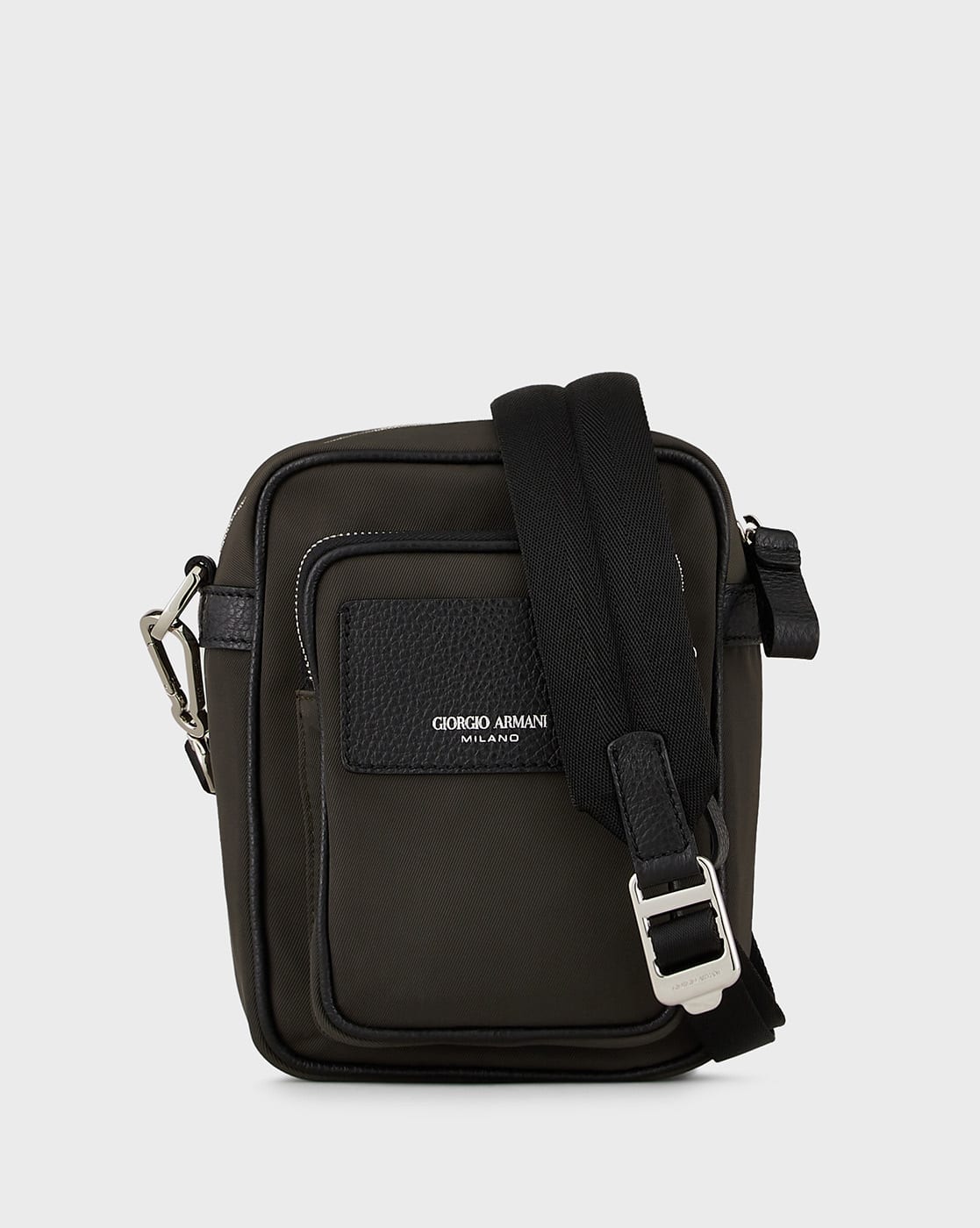Giorgio Armani ブラック ケース Buy Black Fashion Bags for Men by GIORGIO ARMANI Online