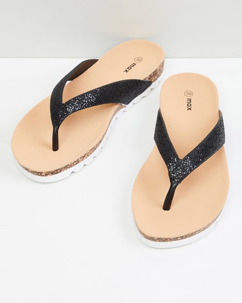 max chappals online