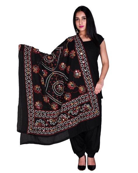 Bandhini Print Embellished Dupatta Price in India