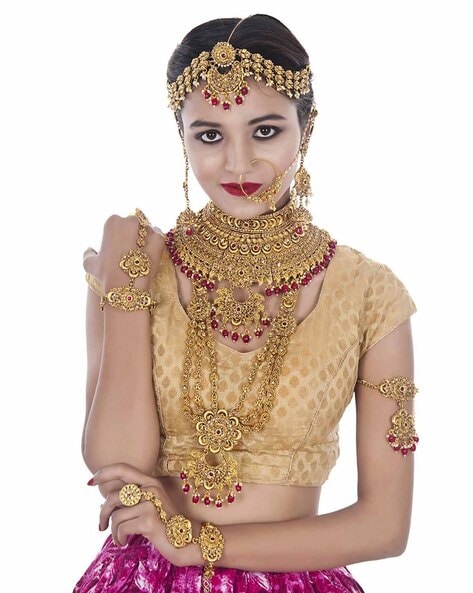 Golden colour hot sale jewellery set