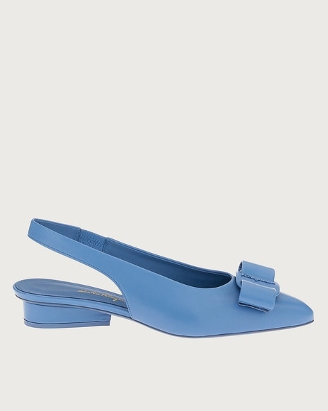 Vara Pumps with Bow Accent