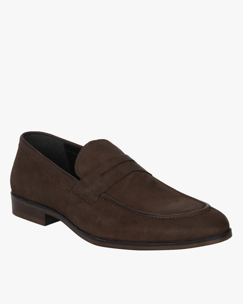 Red tape deals suede loafers