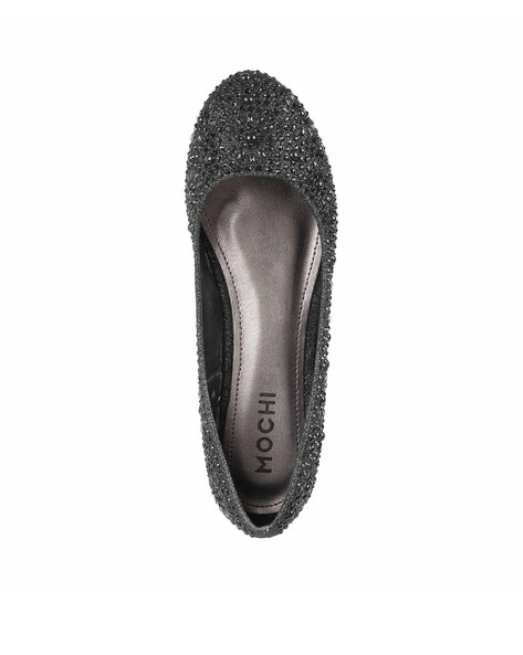 Buy Black Flat Shoes for Women by Mochi Online