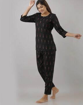 Women by DESIGN BY RAO 