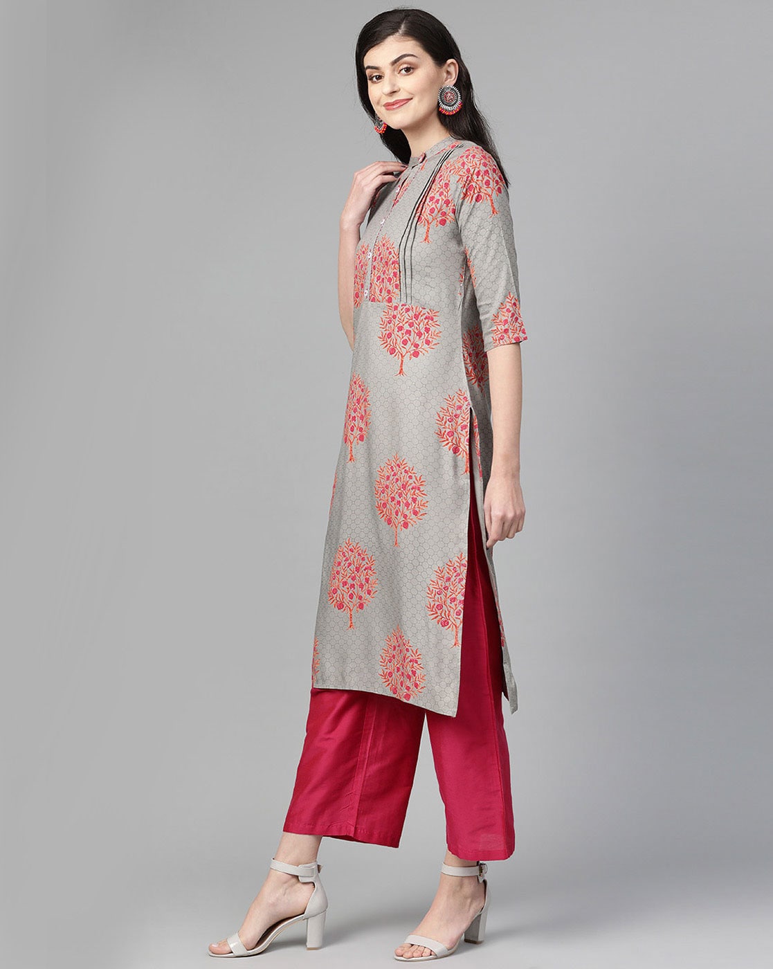 Buy Grey Kurtas for Women by ANUBHUTEE Online | Ajio.com