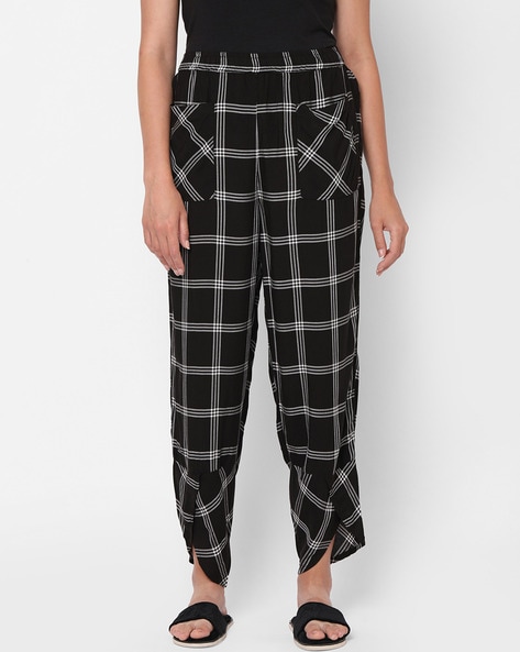 Womens pyjamas best sale with cuffs