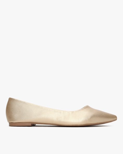 Pointy ballerinas sales